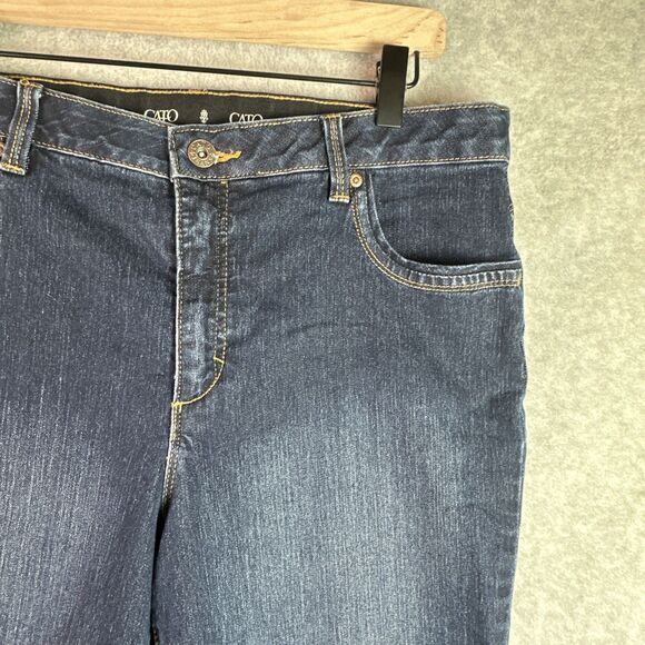 CATO Capri Pants Jeans Women’s Sz 14 Denim Dark Blue Embroidered Pockets Cropped - Picture 4 of 9